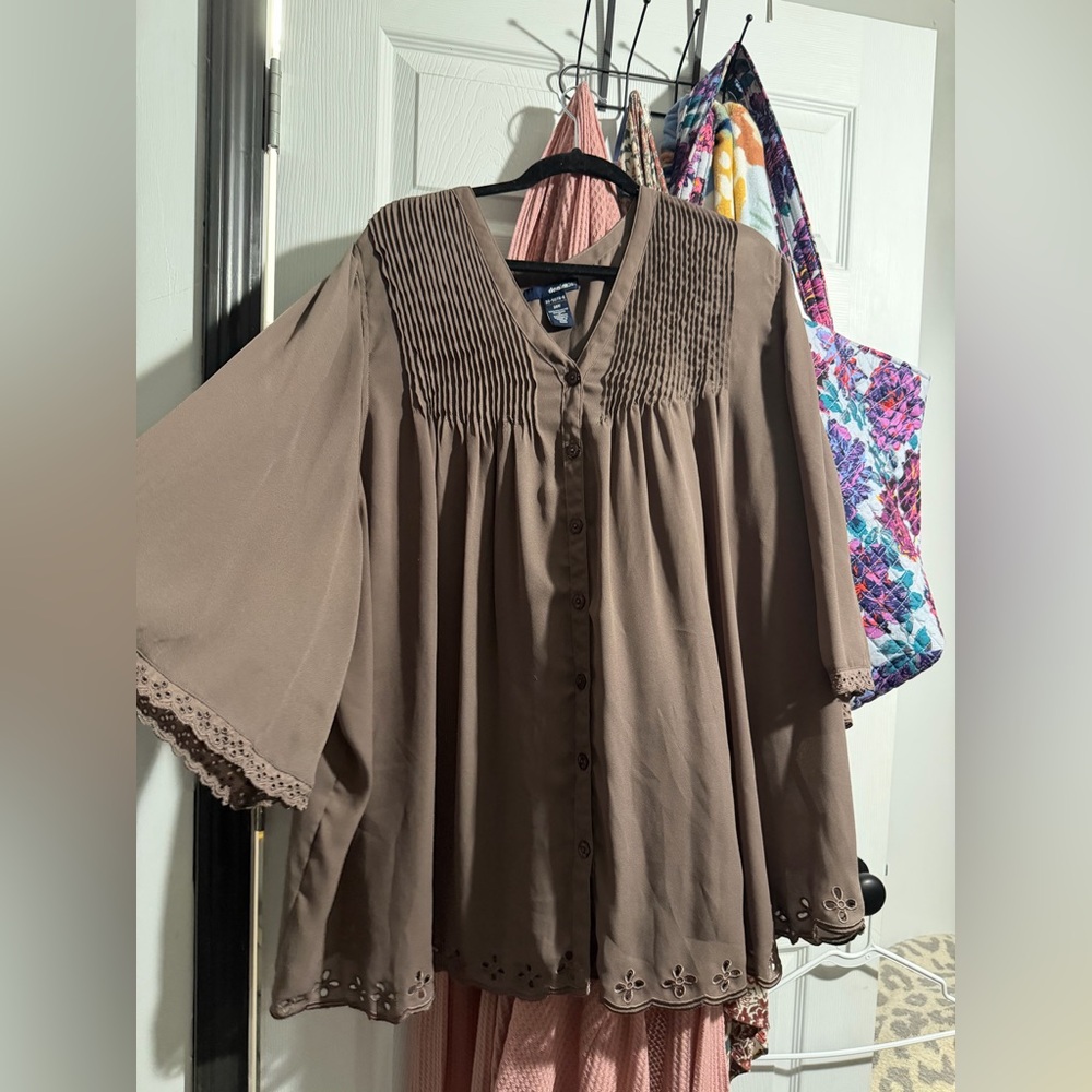 Denim 24/7 Taupe Blouse with Lace Trim